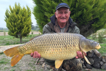 â˜…â˜…â˜… Deux Ã®les report to 16 avril â˜…â˜…â˜… - 1