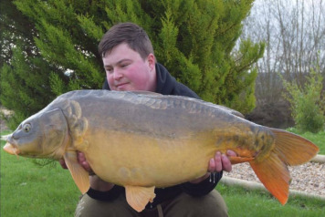 â˜…â˜…â˜… Deux Ã®les report to 18 March â˜…â˜…â˜… - 2