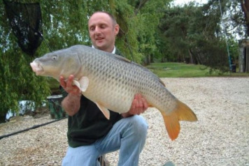Carp catching madness at Vincons - 184 carp for 3,667lb! - 1