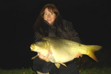 Pregnant Tracy lands pregnant shape fish!!! - 1