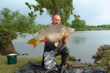 Carp catching madness at Vincons - 184 carp for 3,667lb! - 2