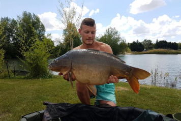 â˜…â˜…â˜… Deux Ã®les report to 30th Jun â˜…â˜…â˜… - 2