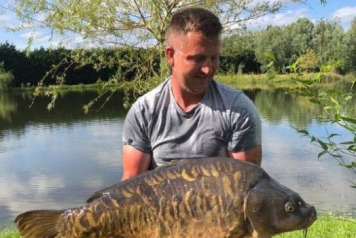 â˜…â˜…â˜… Deux Ã®les report to 16th Jun â˜…â˜…â˜… - 1