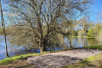 A walk round the lake - 2