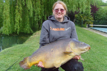 Linda makes a great start! - 1