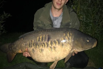 â˜…â˜…â˜… Deux Ã®les report to 5th May â˜…â˜…â˜… - 1