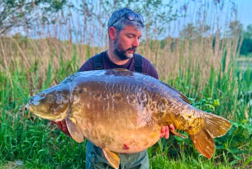 67LB 12OZ/ 30.8KG! - 2