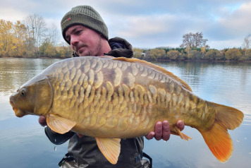 NEW ADDITIONAL STOCKING - 7