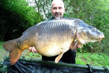 Biggest carp ever caught by a lady! - 3