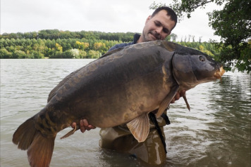 Another large additional stocking of carp to over 60lb_ - 3