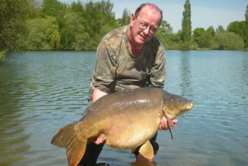 Fantastic Laroussi catch! - 1