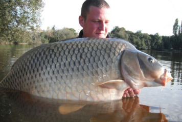 50lb Common graces the banks! - 4