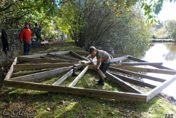 Cabin Build Pt 2. Weâ€™re Afloat! - 1