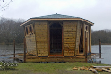 Cabin Build Pt 7. Climbing the Walls! - 6