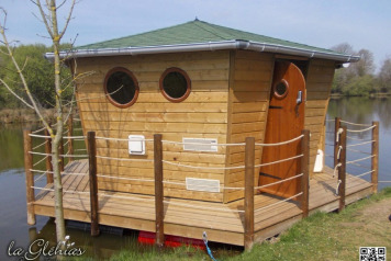 Floating Cabin Finished! - 6