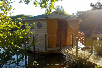 Cabin Now Moored in Stump Lagoon! - 4