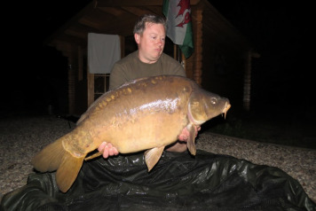 â˜…â˜…â˜… Deux Ã®les report to 7 may â˜…â˜…â˜… - 1