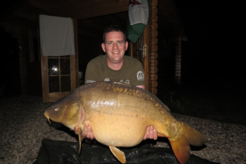 â˜…â˜…â˜… Deux Ã®les report to 7 may â˜…â˜…â˜… - 2