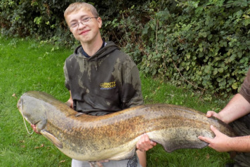 Lake Record Cat! - 4