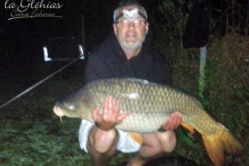 Menâ€™s Lake Record Common Hits 40lb! - 1
