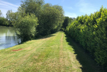 A walk round the lake - 3