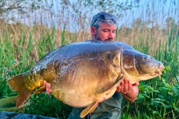 67LB 12OZ/ 30.8KG! - 3