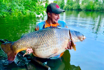 The 70lb Fox Common is out for the first time this season - 1