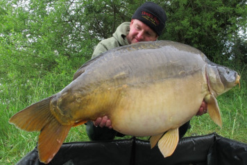 If you want seriously big fish, Laroussi is your carp heaven. - 1