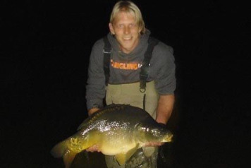 More Big Carp & Cats to 39lb 9oz! - 4