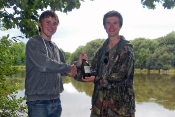 Charlie Catches Cat and Breaks Juniors Lake Record! - 2