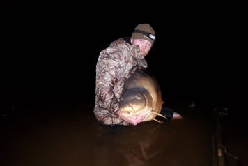 A new lake record at 76lb - 1