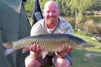 Roger Hemming Sets New Lake Record Grass Carp!!! - 3