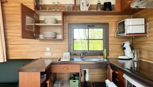 Le Sauci, Carp Fishing in France with Lodges, Kitchen Facilities