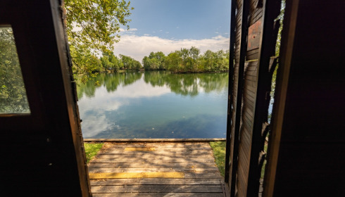 Villefond, Carp fishing in France, Optional cabin at swim 8
