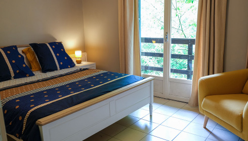 Bears Lake, Carp Fishing France with Accommodation, Double Bedroom