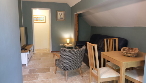 Bears Lake, Carp Fishing France with Accommodation, Living Area