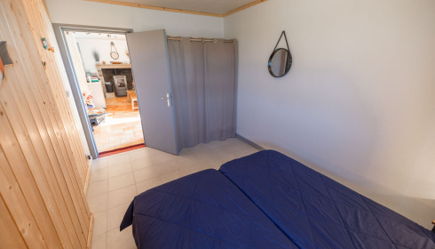 Heart Lake, Exclusive Carp Fishing France with Accommodation, Double Bedroom