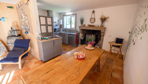 Heart Lake, Exclusive Carp Fishing France with Accommodation, Dining Area
