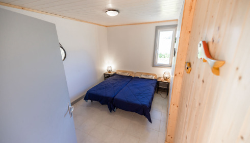Heart Lake, Exclusive Carp Fishing France with Accommodation, Double Bedroom