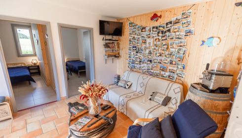 Heart Lake, Exclusive Carp Fishing France with Accommodation, Open Plan Lounge Diner