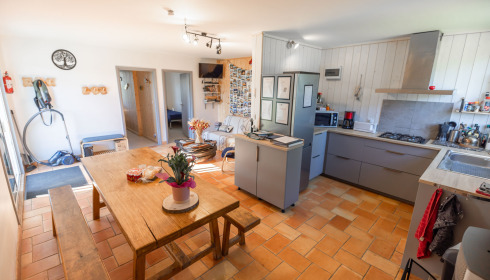 Heart Lake, Exclusive Carp Fishing France with Accommodation, Dining Area