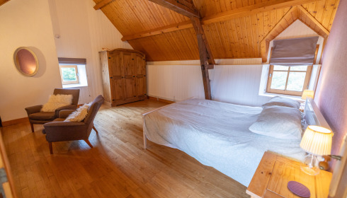 Lakeview, Carp Fishing France with Accommodation, Master Bedroom (1st Floor)