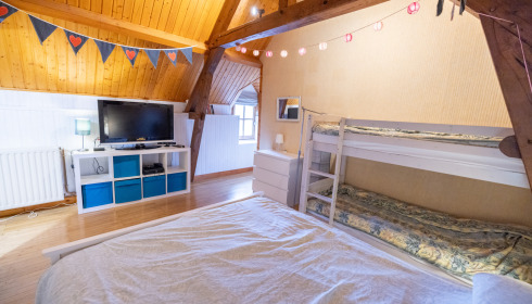 Lakeview, Carp Fishing France with Accommodation, Bedroom 2 (First Floor)