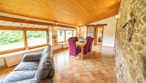 Lakeview, Carp Fishing France with Accommodation, Sun Room (Ground Floor)