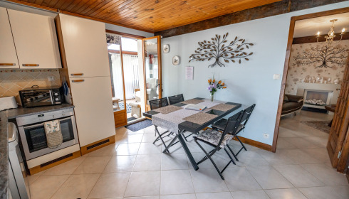 Landes, Carp fishing France, Additional Accommodation (Optional): Kitchen