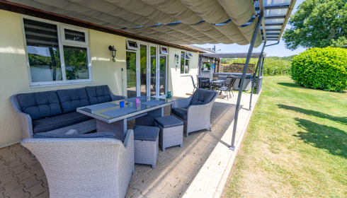 Landes, Carp fishing France, Lakeside Accommodation