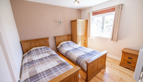 Maniere, Carp fishing in France with accommodation, Twin Bedroom
