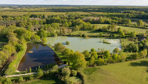 Maniere, Carp fishing in France with accommodation, The Natural Swimming / Activity Lake