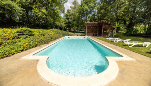 Mas Bas Lotus Lake, Carp fishing with accommodation, Swimming Pool