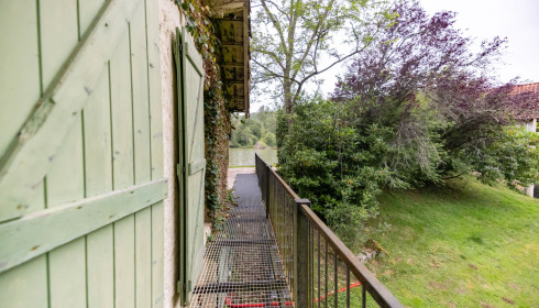 Mas Bas Lotus Lake, Carp fishing with accommodation, Walkway from 1st Floor to Lake